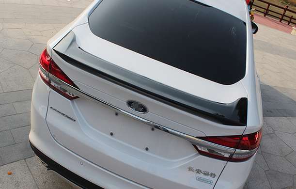 Спойлер багажника Ford Fusion / Mondeo MK5 черный глянец
