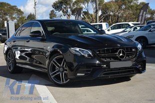 Решітка радіатора  Mercedes W213 в стилі AMG E63 (емблема в комплекті)