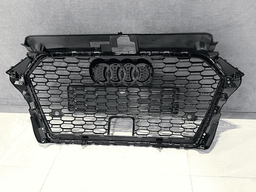 Решетка радиатора Audi A3 8V ACC стиль RS3 черная глянцевая (16-20 г.в.)