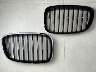 Решітка радіатора (ніздрі) BMW 5 F07 GT стиль S чорна глянсова