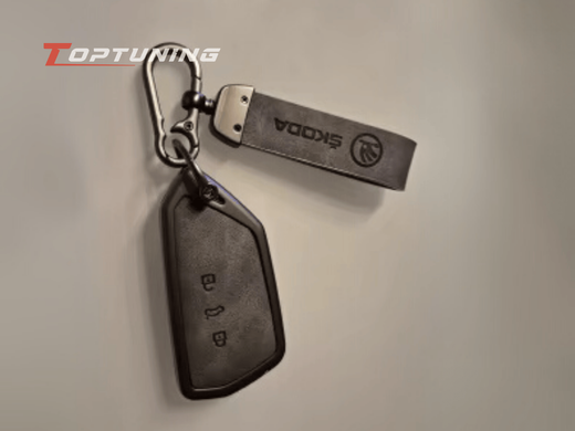 Чохол на смарт-ключ для Skoda Superb A7 Kodiaq Octavia A8 2021 димчатий