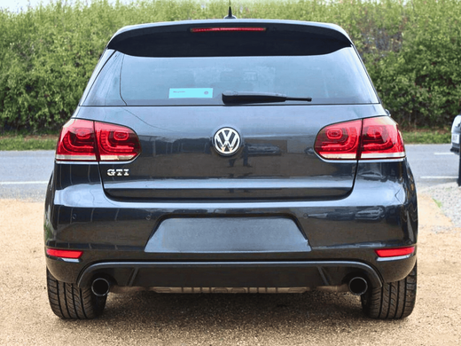 Центральный стоп-сигнал  Volkswagen Golf Mk5 / GTI / R32 (05-09) красный