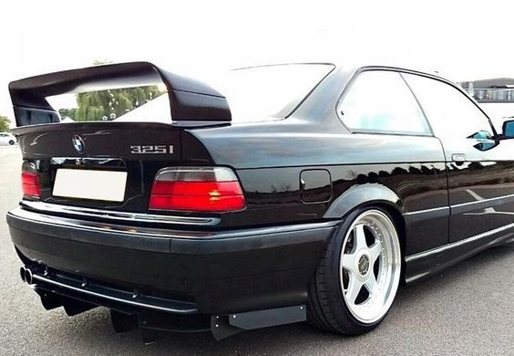 Спойлер багажника BMW E36 coupe стиль M3 (4 части)