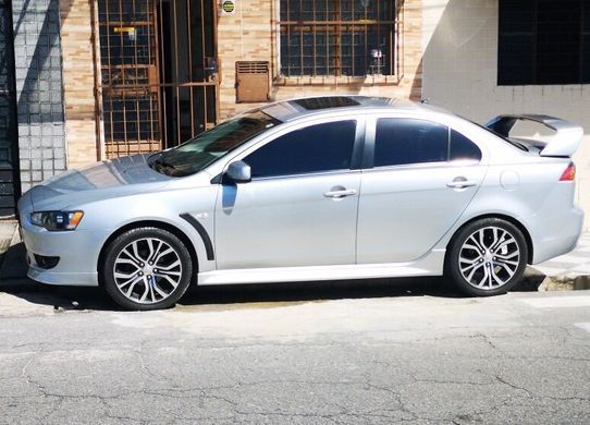 Накладки на крылья Mitsubishi Lancer X