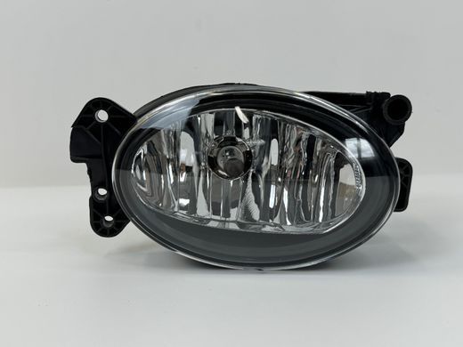 Противотуманная фара Mercedes E-Class W211 2007-2009 / CLK W209