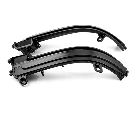 Динамічні повторювачі поворотів BMW F20 / F22 / F30 / F32 / X1 димчасті