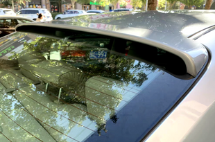 Спойлер козирок на Toyota Camry 40 ABS-пластик