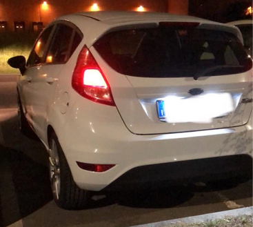 Підсвічування номера Ford