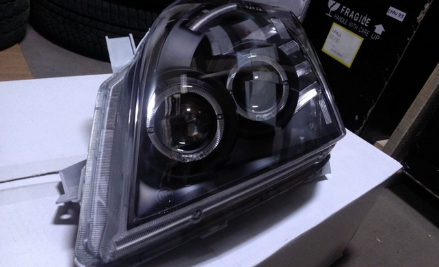 Оптика передня, фари на Toyota LC120
