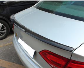 Спойлер багажника на Audi A4 B8 карбон, стиль M4 (2008-2011)