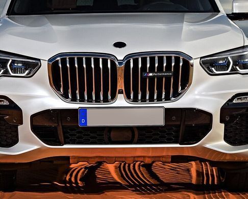 Эмблема на решетку радиатора M Performance