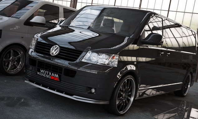 Накладка переднього бампера VW T5 (03-10 р.в.)