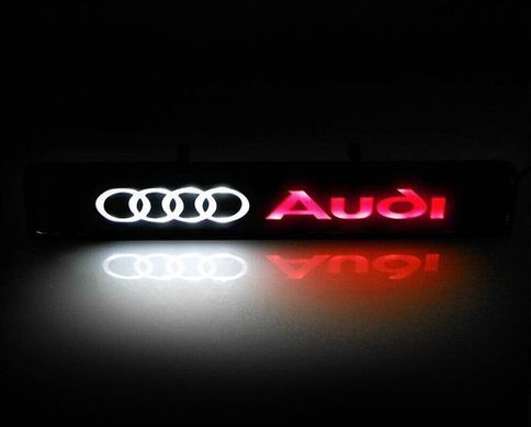 Эмблема на решетку радиатора Audi