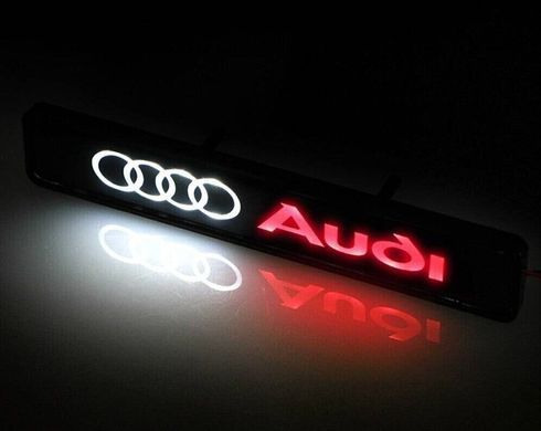Эмблема на решетку радиатора Audi