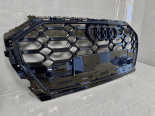Решітка радіатора Ауді Q5 80A стиль SQ рестайл